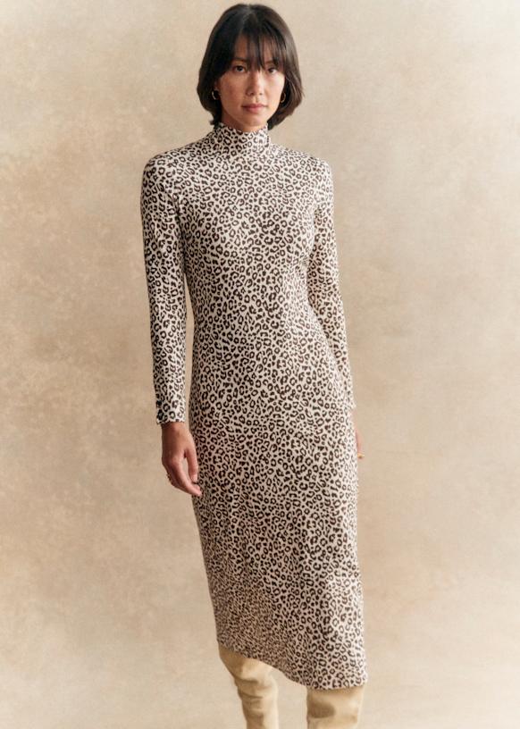 Robe Felicia