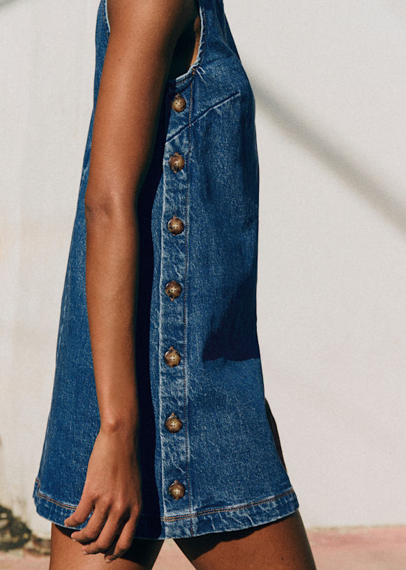 Robe Nicila